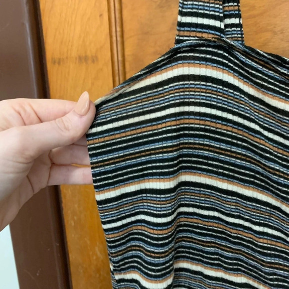 American Eagle Ribbed Tank - Picture 2 of 4